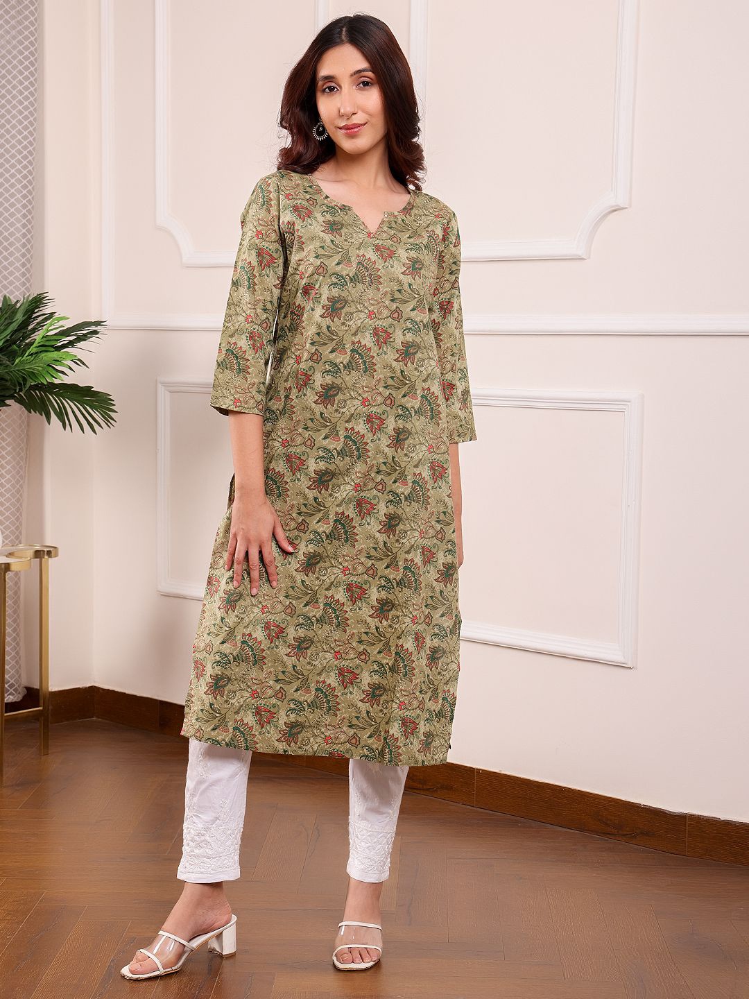 

Chowkhat Floral Printed Pure Cotton Kurta, Green