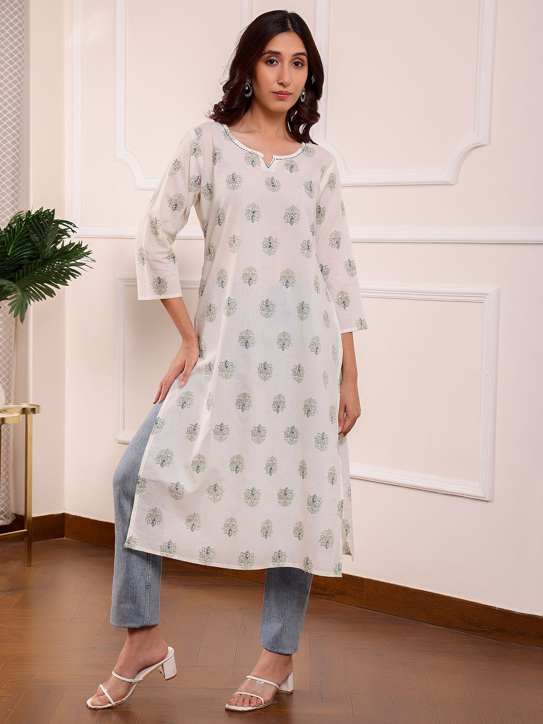 

Chowkhat Floral Printed Pure Cotton Straight Kurta, White