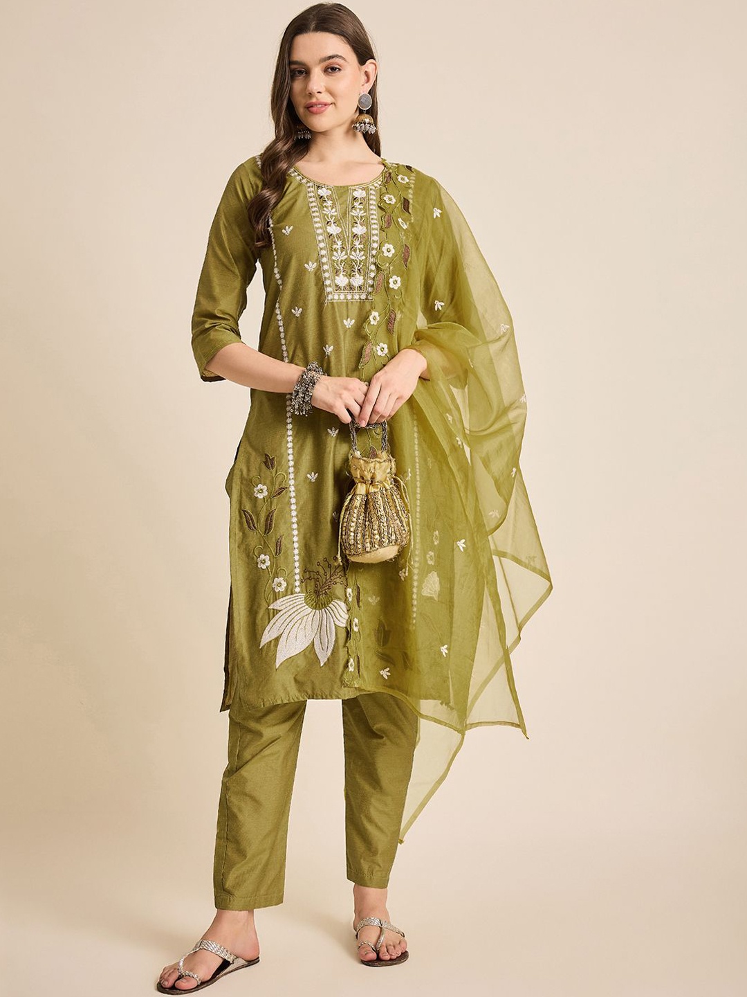 

SheWill Green Ethnic Motifs Embroidered Thread Work Straight Kurta With Trousers & Dupatta