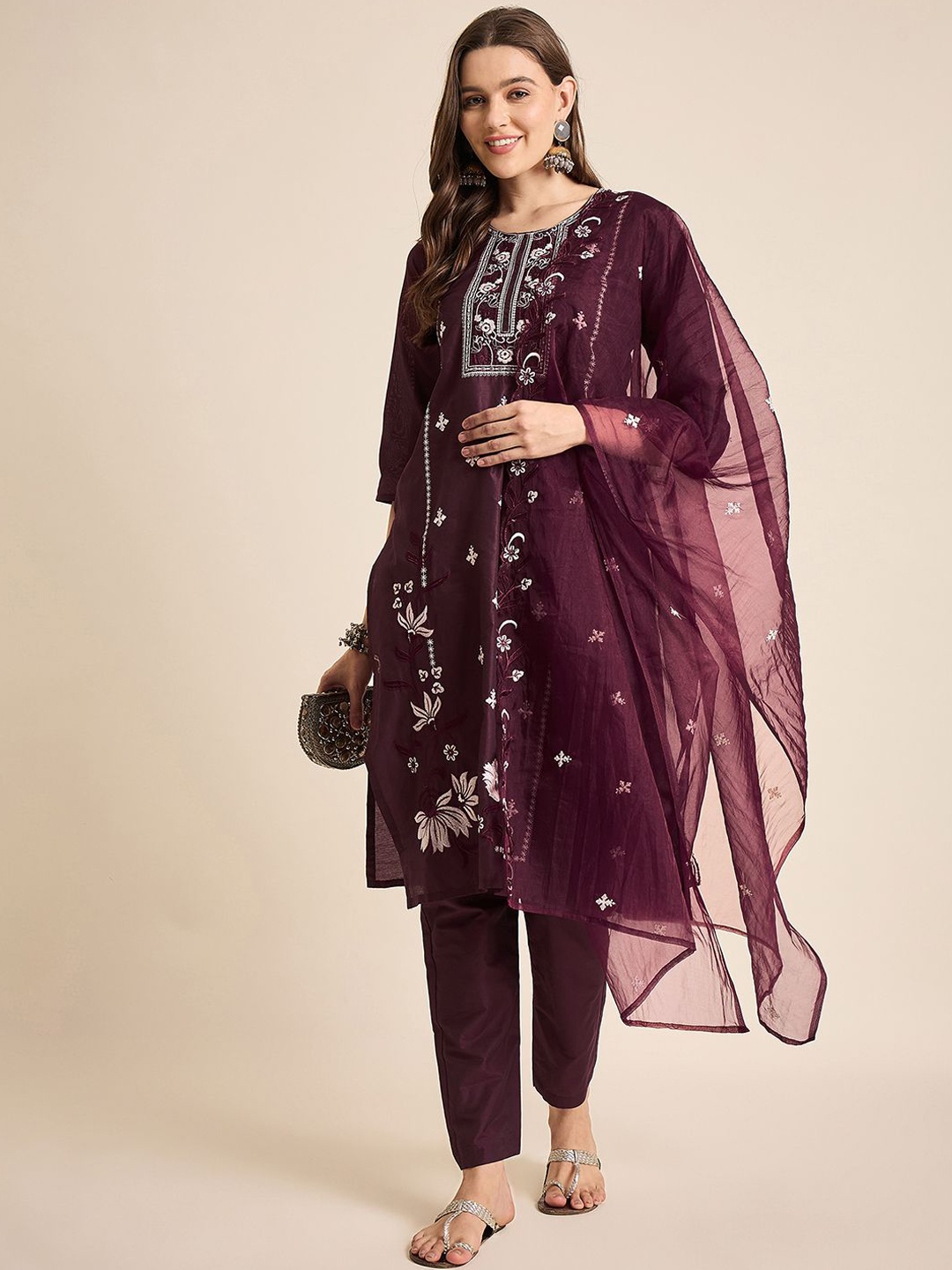 

SheWill Women Floral Embroidered Regular Thread Work Kurta with Trousers & Dupatta, Maroon