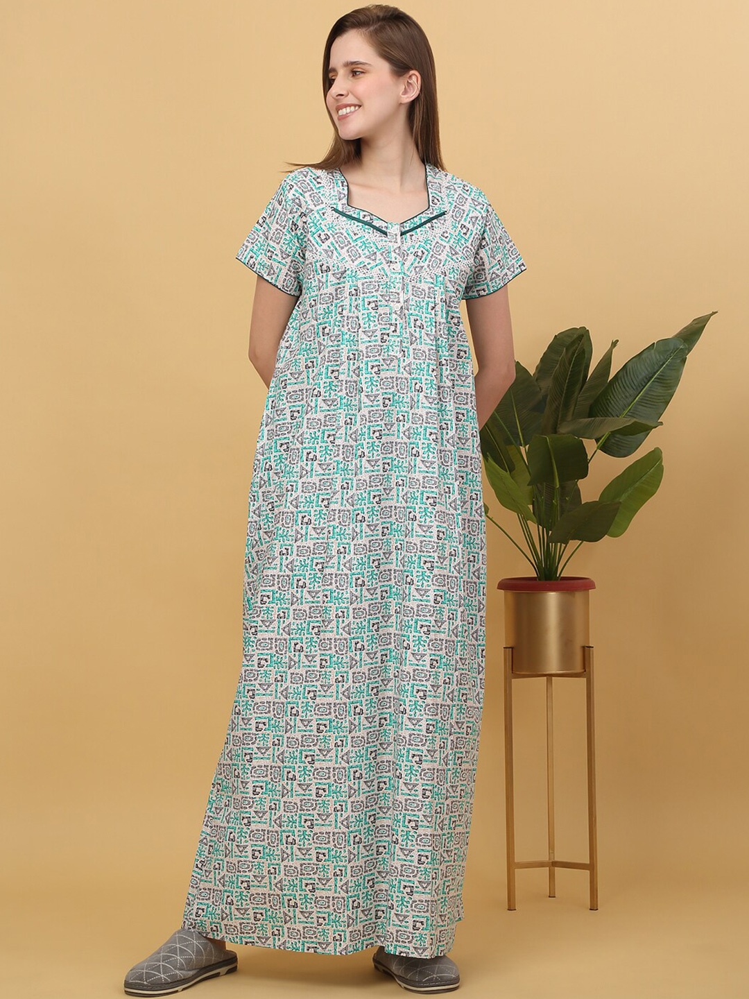 

Sweet Dreams Women Pure Cotton Ethnic Motifs Printed Maxi Nightdress, Green