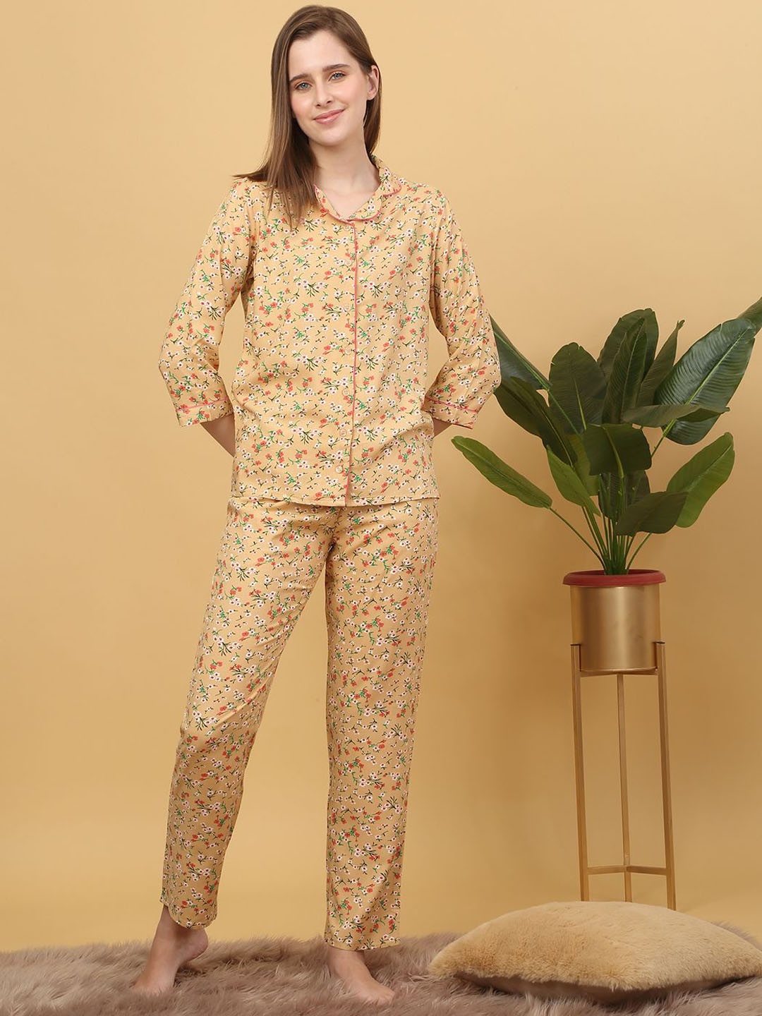 

Sweet Dreams Women Floral Night suit, Peach