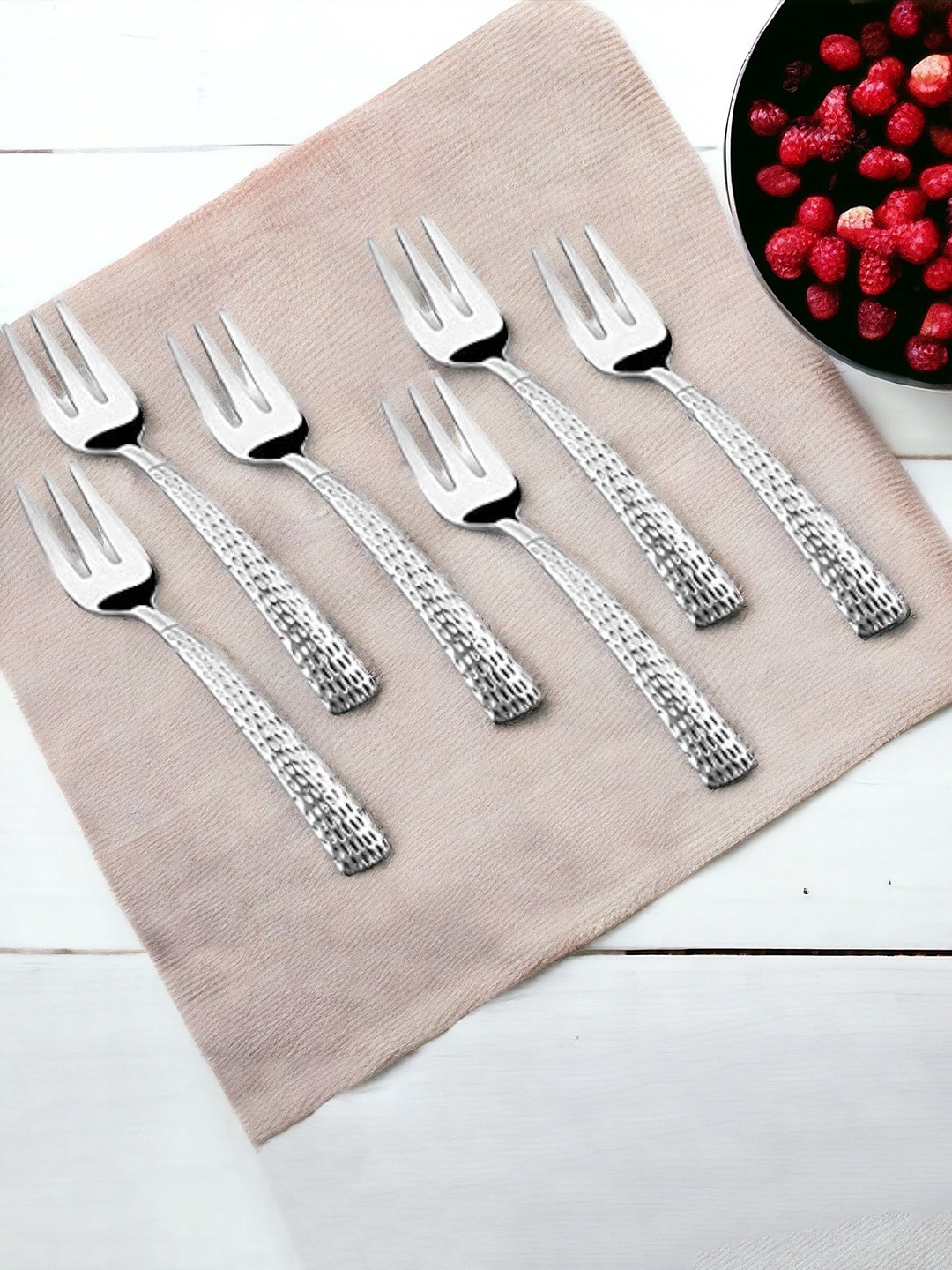 

FNS Madrid 6Pcs Grey Stainless Steel Fruit Forks, Silver