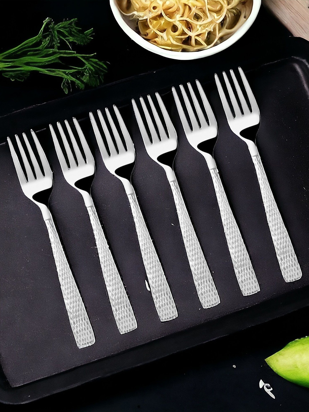

FNS Madrid 6Pcs Grey Stainless Steel Dinner Forks, Silver