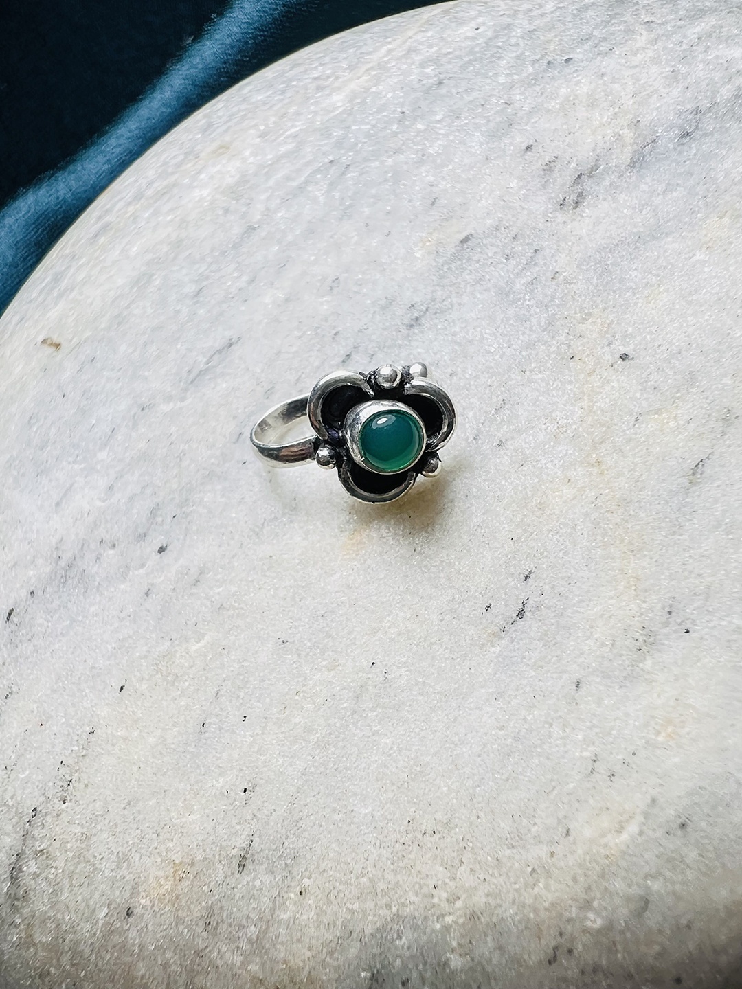 

Arte Jewels 92.5 Sterling Silver Stone-Studded Nosepin