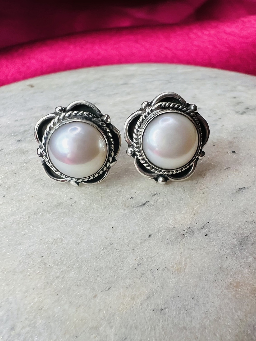 

Arte Jewels Beaded Studs Earrings, Silver