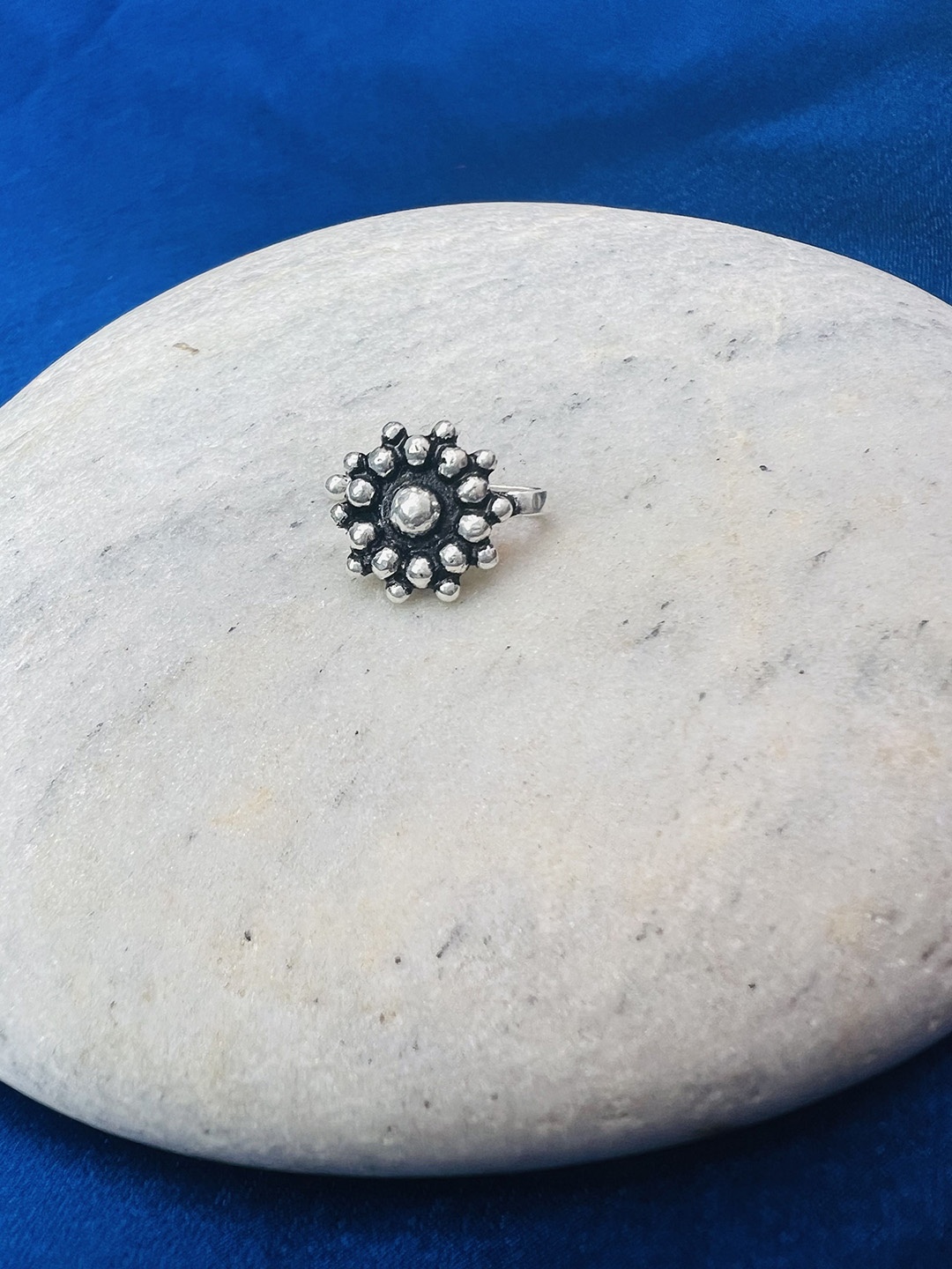 

Arte Jewels 92.5 Sterling Silver Textured Nosepin