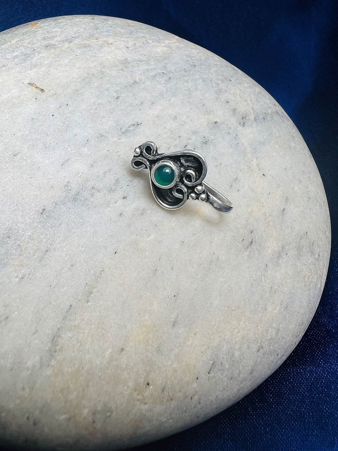 

Arte Jewels 92.5 Sterling Silver Stone-Studded Clip-On Septum Nosepin