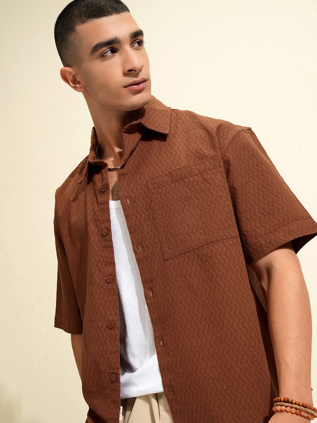 

HIGHLANDER Men Dobby Textured Oversized Shirt, Rust