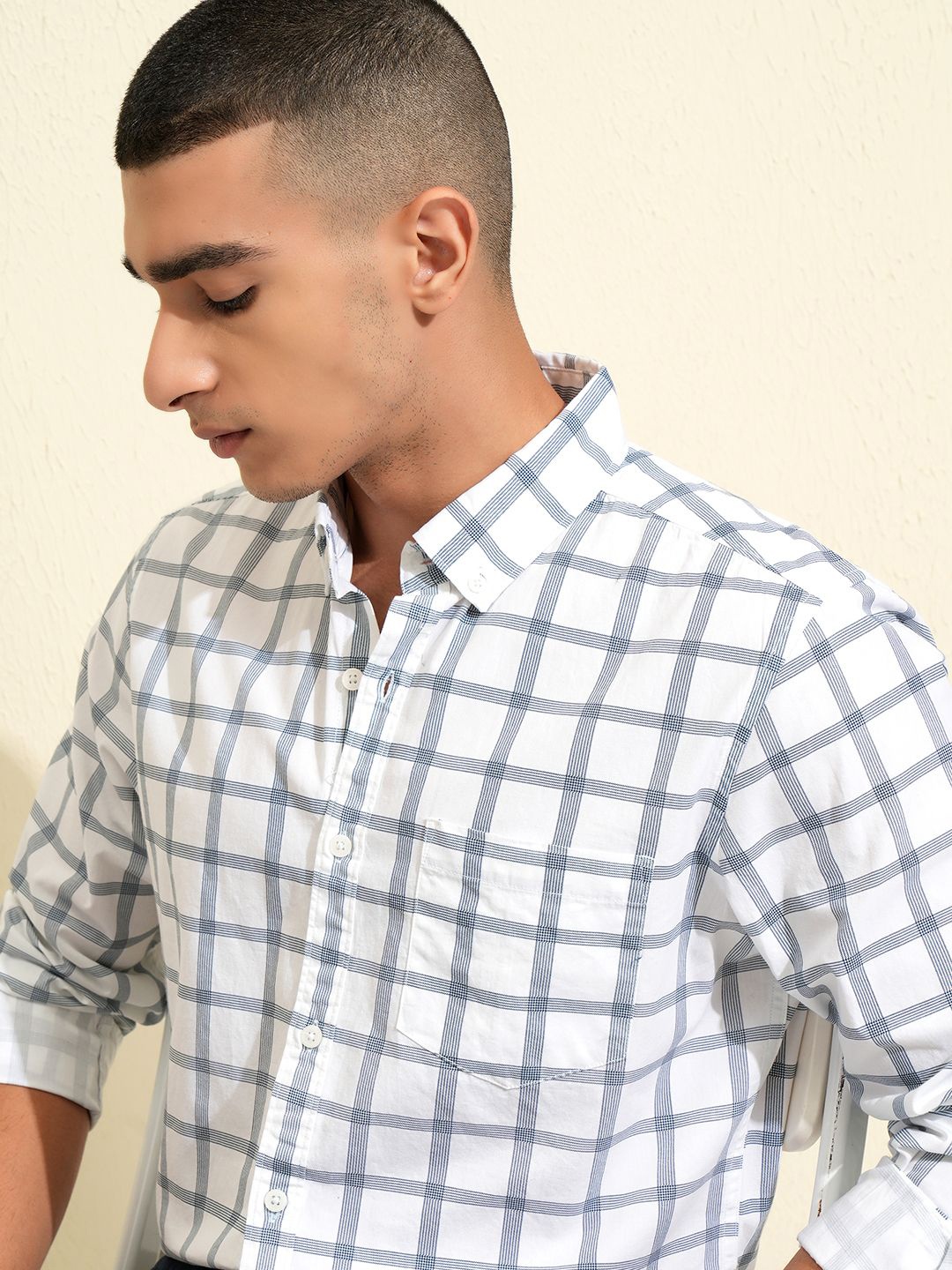 

HIGHLANDER Men Printed Checked Button Down Collar Casual Shirt, White