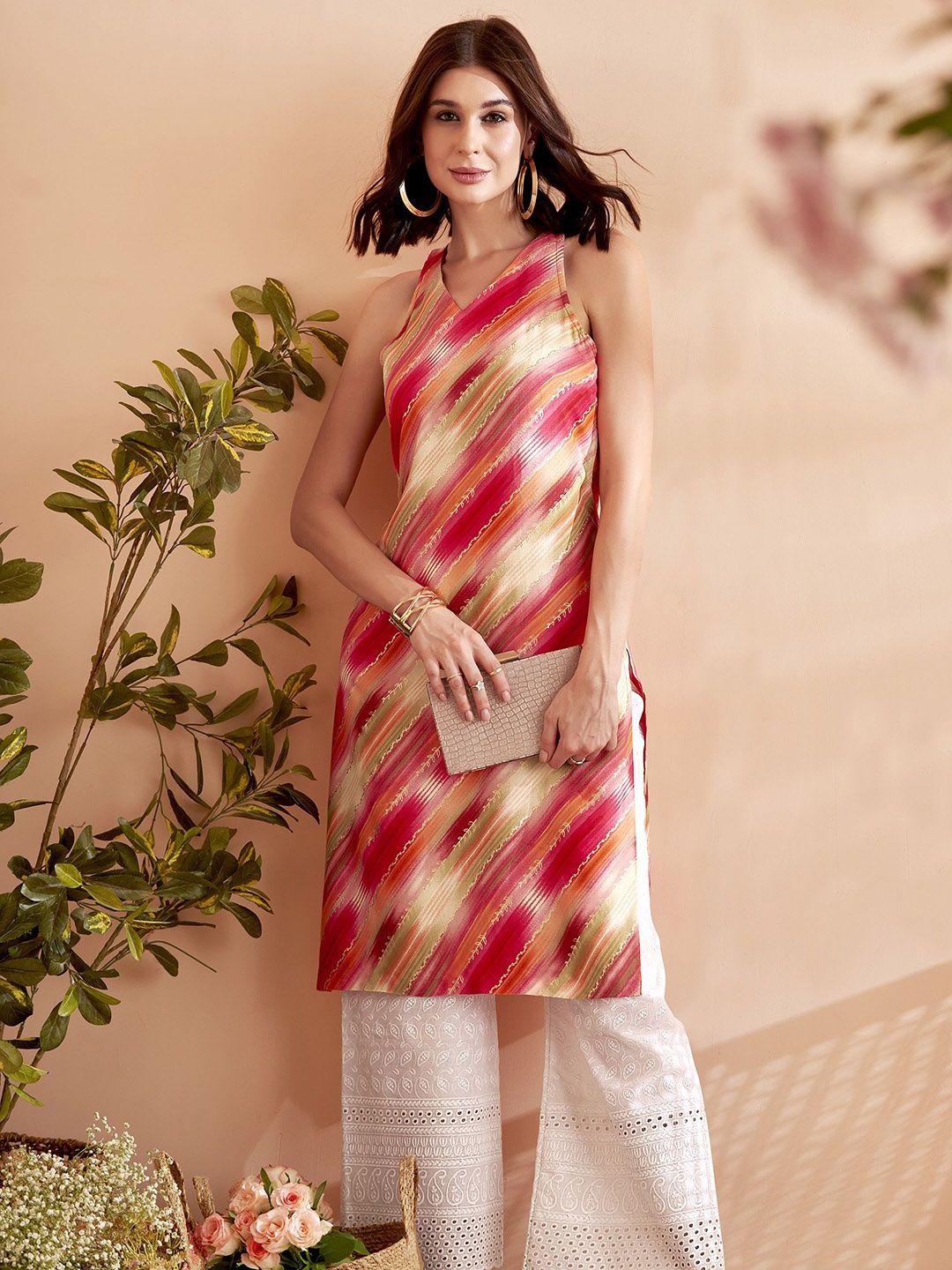 

Anouk Women Printed Thread Work Kurta, Pink