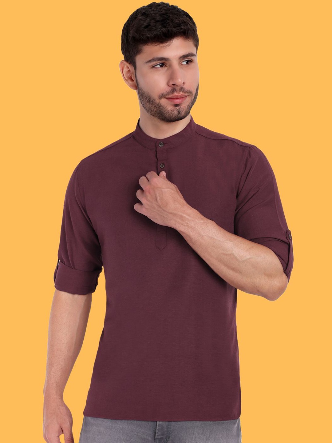 

Springberry Mandarin Collar Roll-Up Sleeves Pure Cotton Straight Short Kurta, Maroon