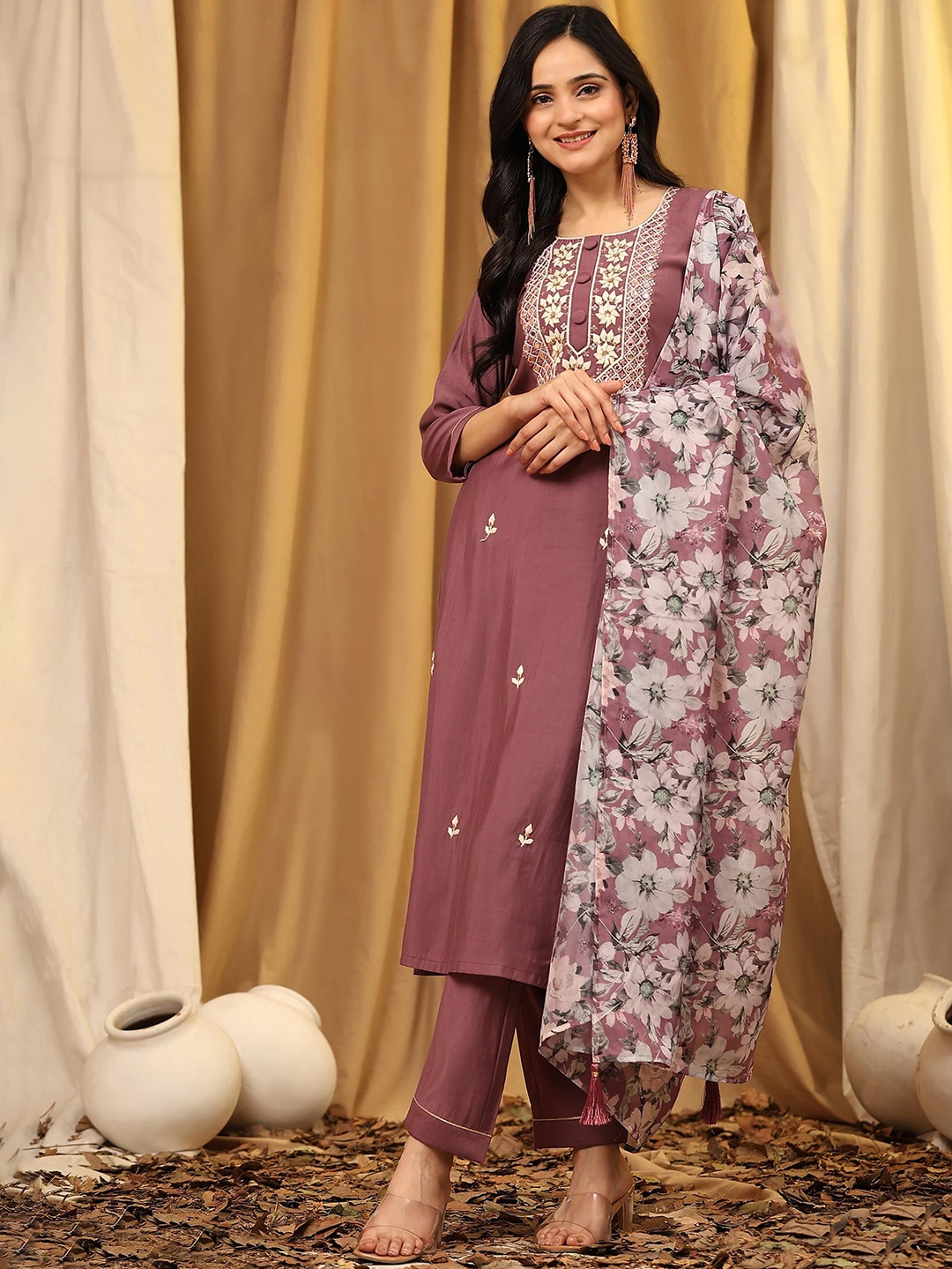 

Trendmalls Ethnic Motifs Yoke Design Thread Work Straight Kurta With Trousers & Dupatta, Purple