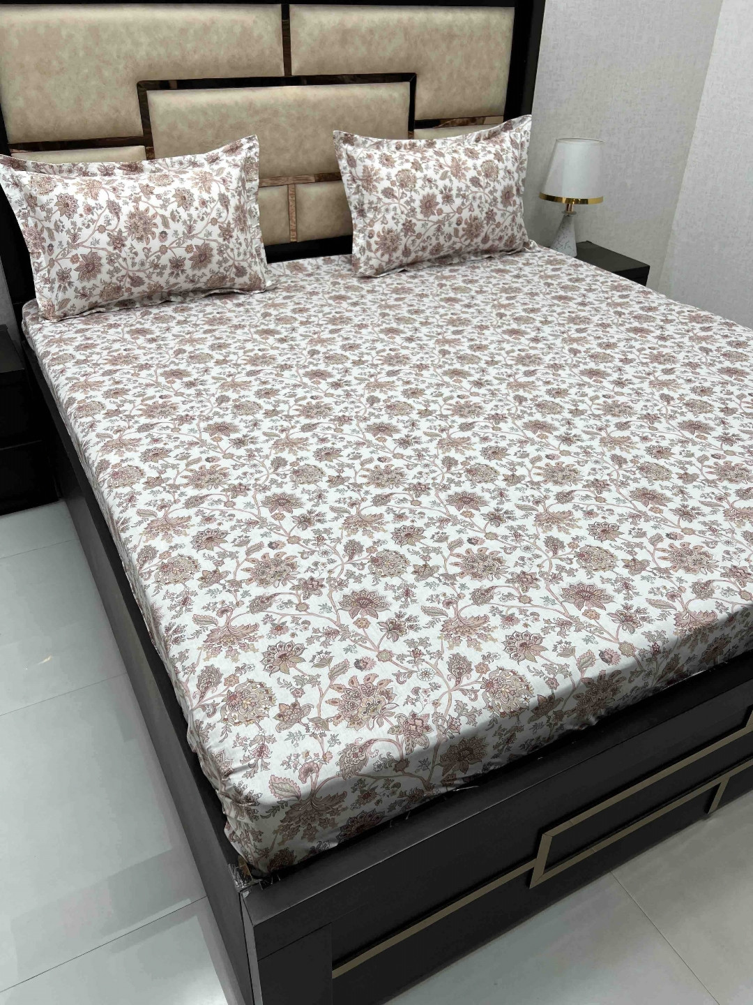 

Pure Decor Brown & White Floral Printed Cotton King Bedsheet with 2 Pillow Covers