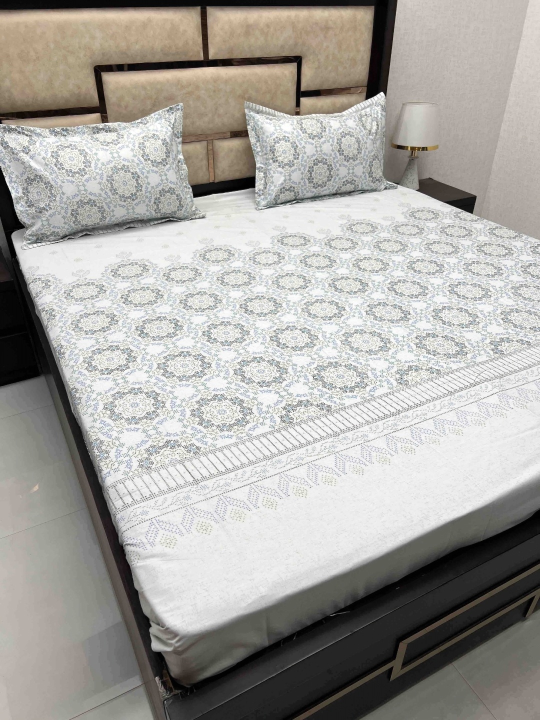 

Pure Decor White & Blue Printed Pure Cotton 380 TC Queen Bedsheet With 2 Pillow Covers