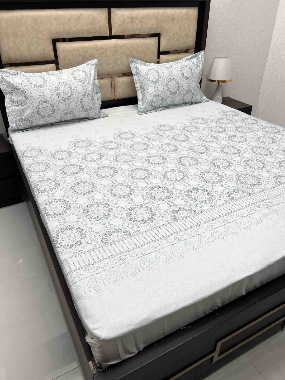 

Pure Decor White & Grey Ethnic Motifs Cotton 380 TC Queen Bedsheet with 2 Pillow Covers