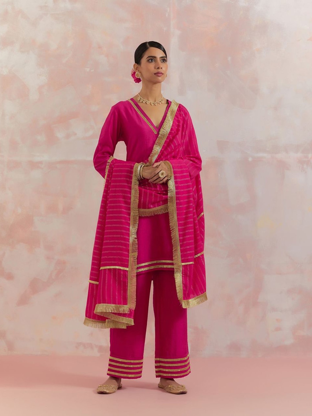 

THE INDIAN CAUSE Women Pink Kali Short Flared Sleeves Gotta Patti Anarkali Kurta