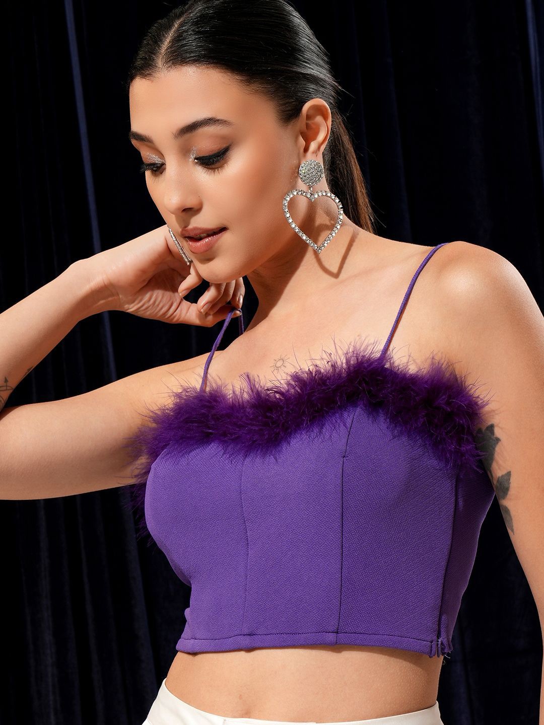 

Tokyo Talkies Solid Shoulder Straps Fitted Top, Purple