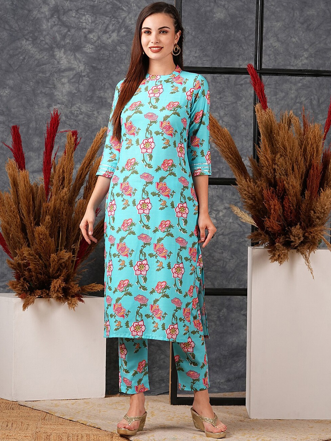 

KALINI Floral Printed Straight Kurta With Trouser, Blue