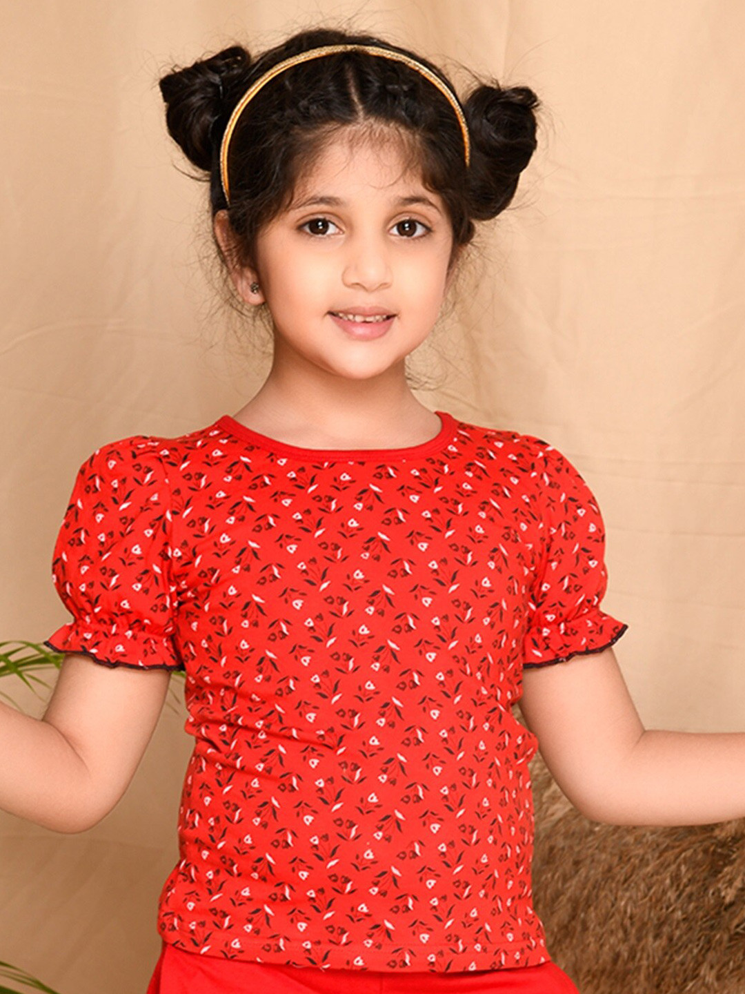 

Kids Cave Girls Printed Pockets Slim Fit T-shirt, Red