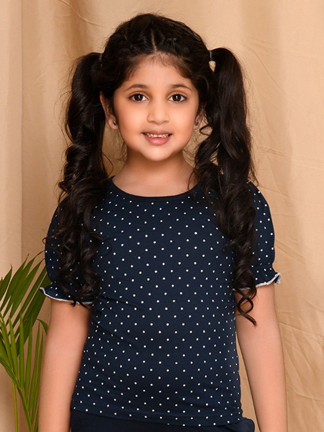 

Kids Cave Girls Printed Pockets Slim Fit T-shirt, Navy blue