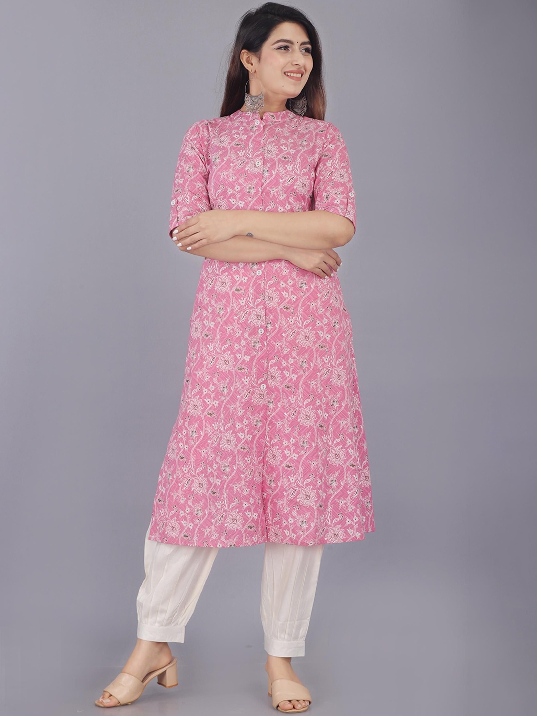 

Mintmarie Women Floral Printed A-line Kurta, Pink