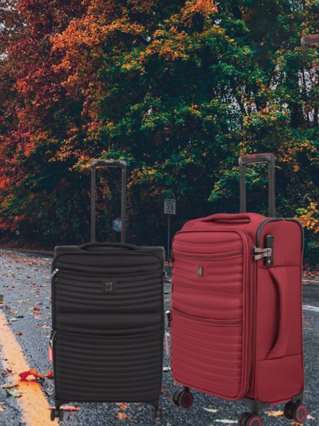 

IT luggage Set Of 2 Textured Suitcase Trolley Bag, Black
