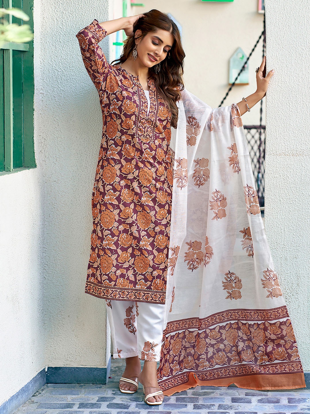 

KALINI Women Floral Printed Regular Gotta Patti Kurta with Trousers & Dupatta, Maroon