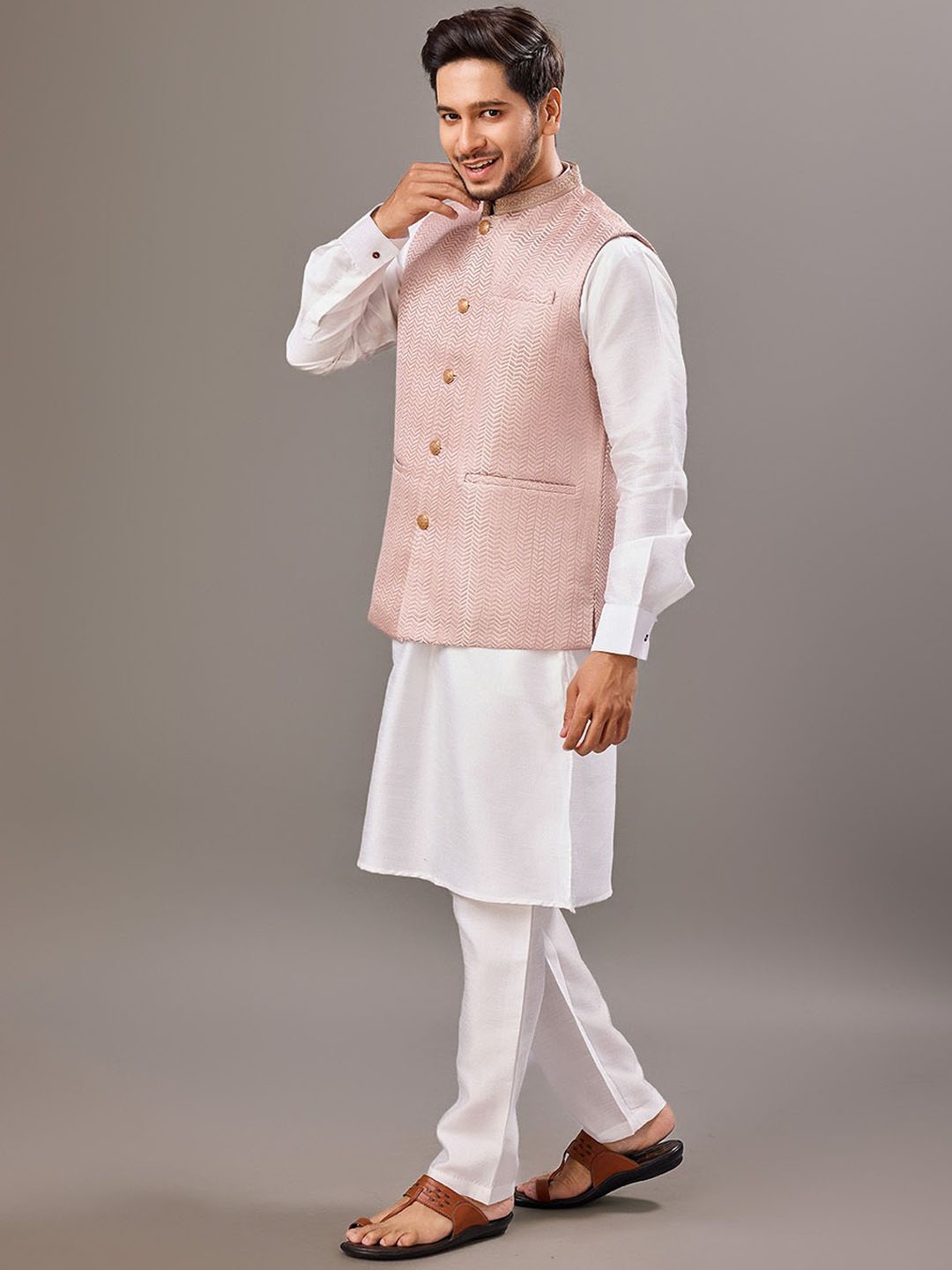 

House of Pataudi Solid Straight Kurta With Pyjama & Nehru Jacket, Pink