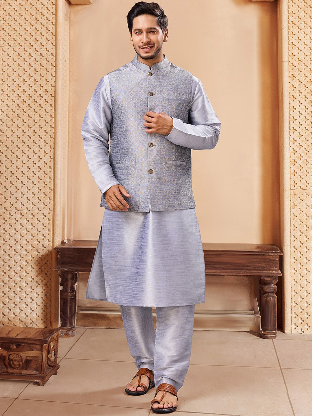 

House of Pataudi Straight Kurta With Pyjama & Nehru Jacket, Steel