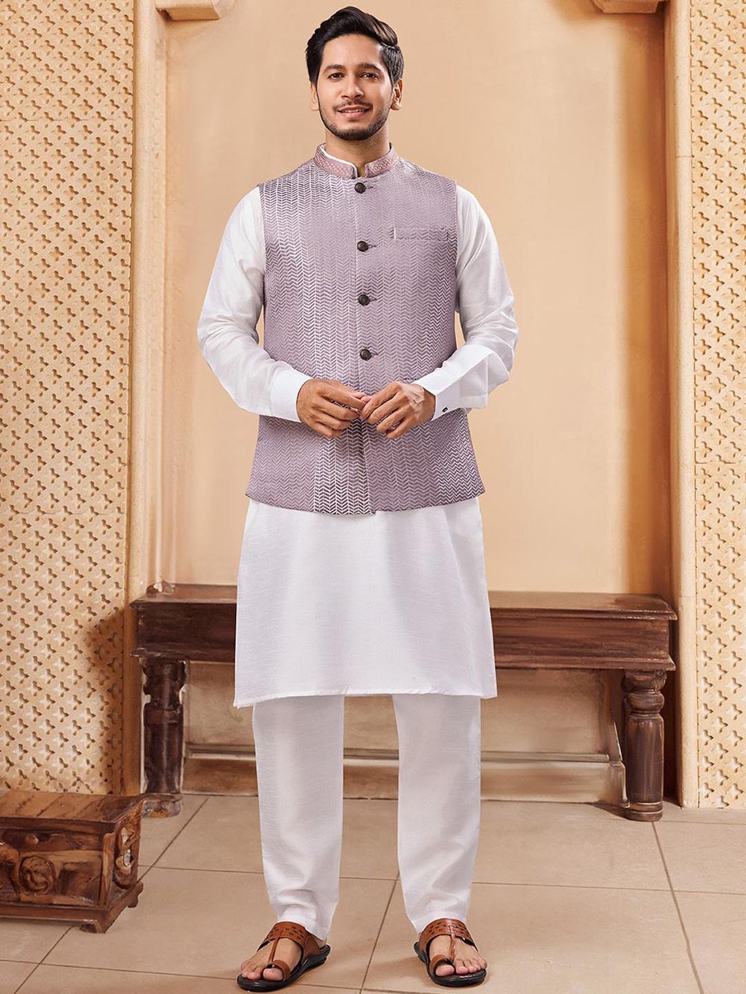 

House of Pataudi Men Straight Kurta With Pyjama & Nehru Jacket, Purple