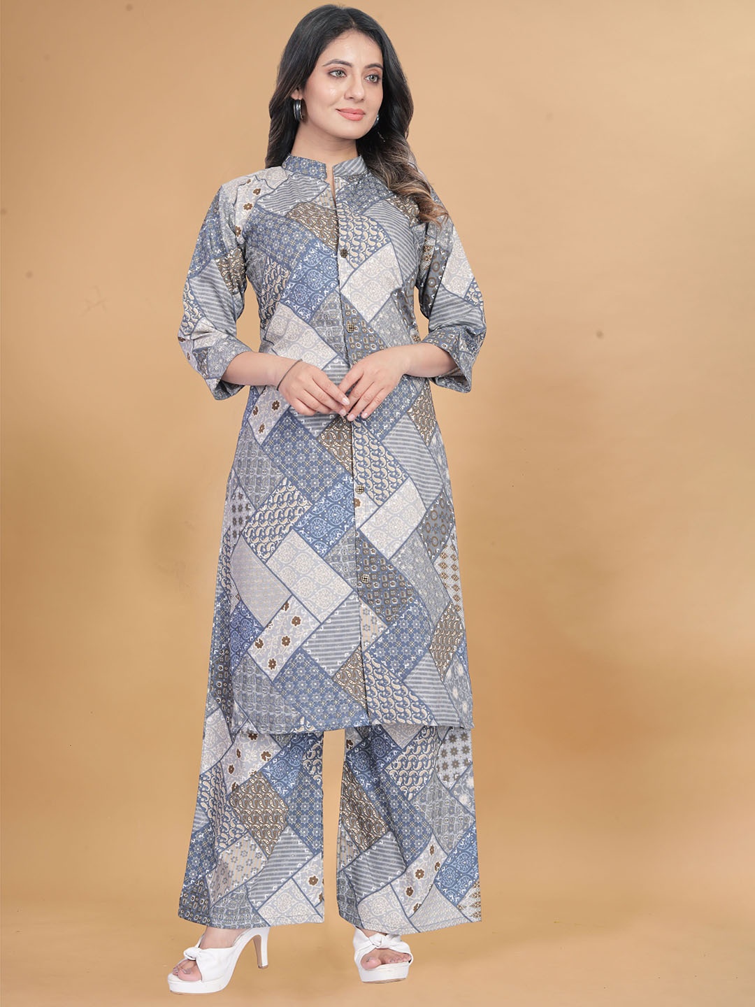 

Divyadham Textiles Printed Pure Cotton Top With Palazzos Co-Ords, Grey