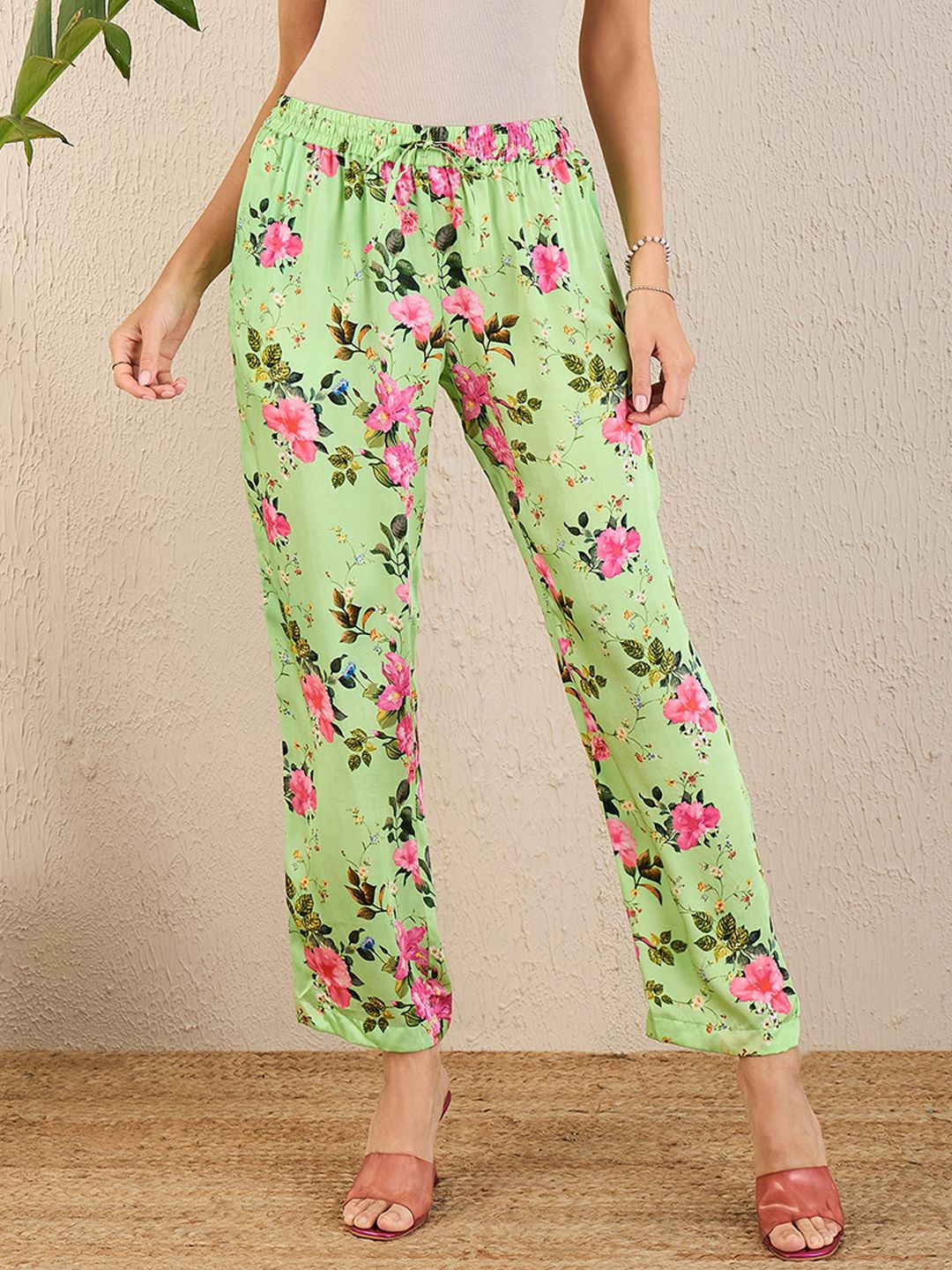 

First Resort by Ramola Bachchan Women Floral Printed Trousers, Green