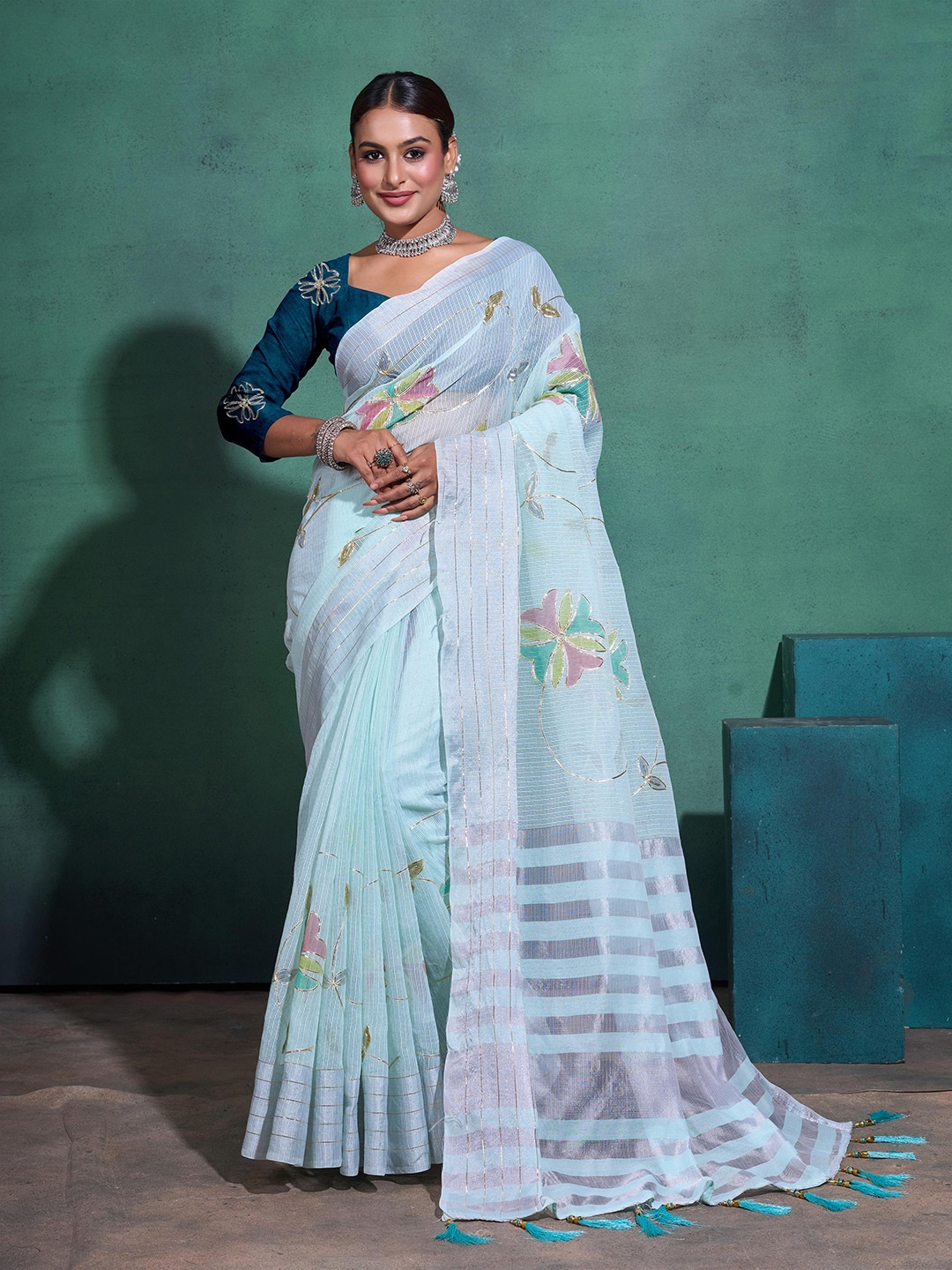 

Mitera Floral Embellished Hand Painted Saree, Blue