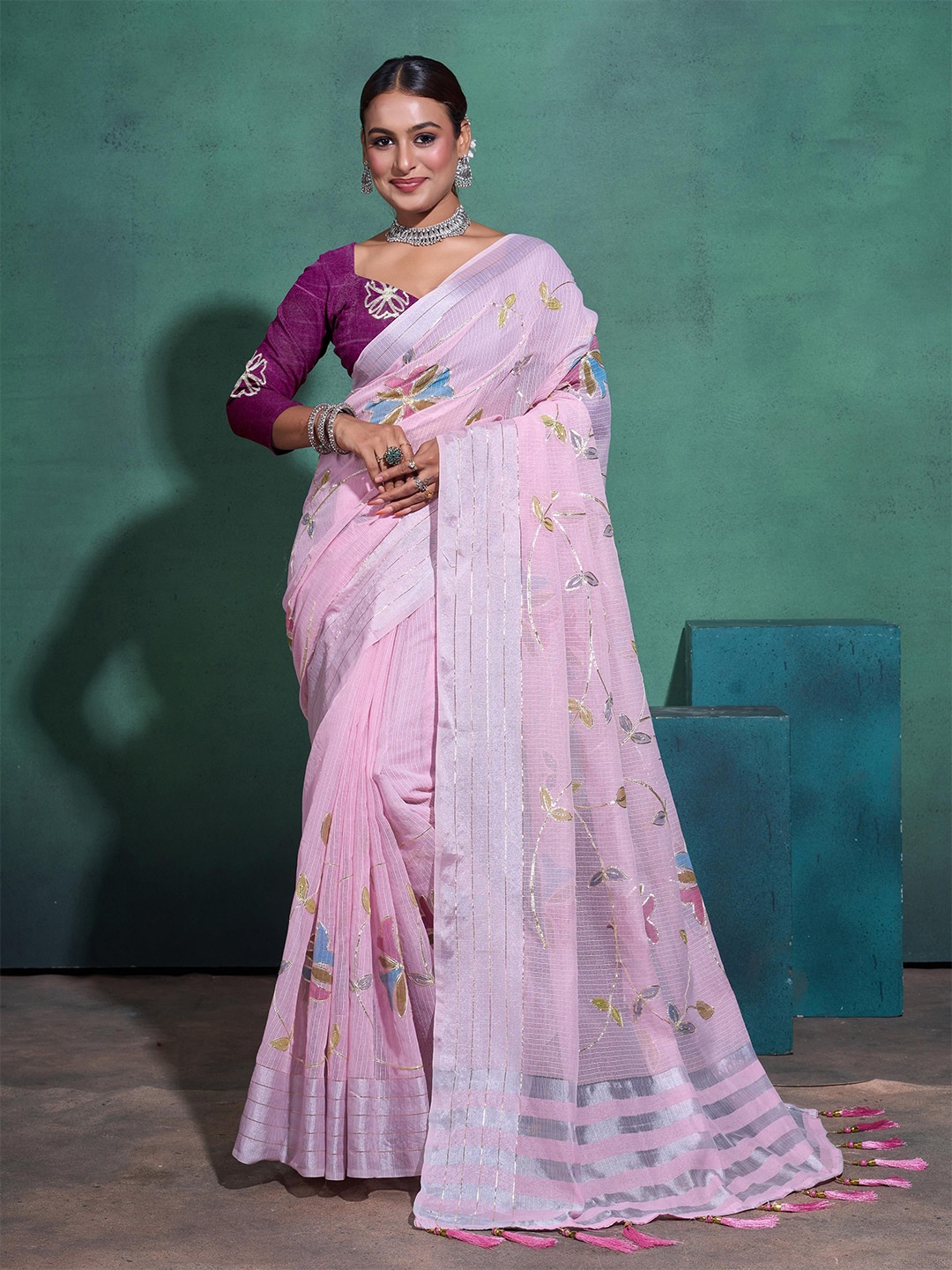 

Mitera Floral Embellished Hand Painted Saree, Pink