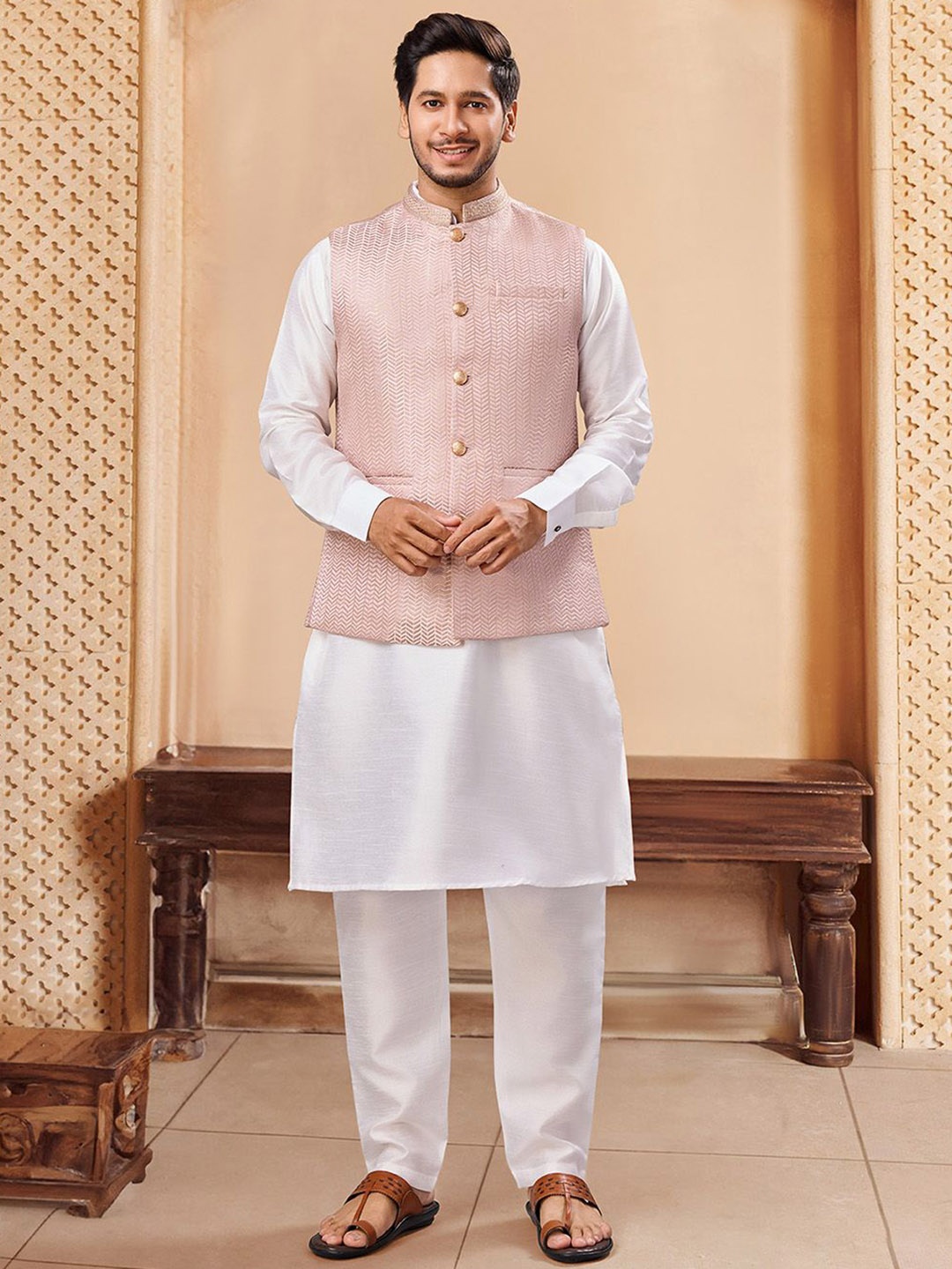 

House of Pataudi Men Ethnic Motif Printed Nehru Jackets, Pink