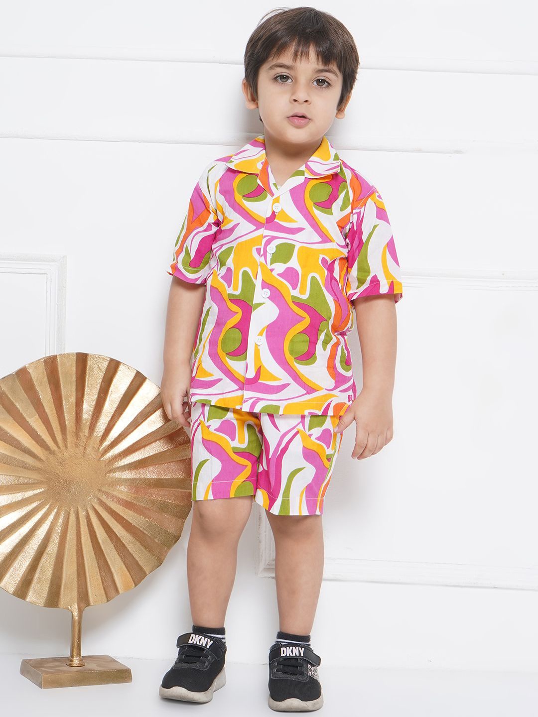 

Aj DEZInES Printed Cotton Shirt & Shorts Clothing Set, White