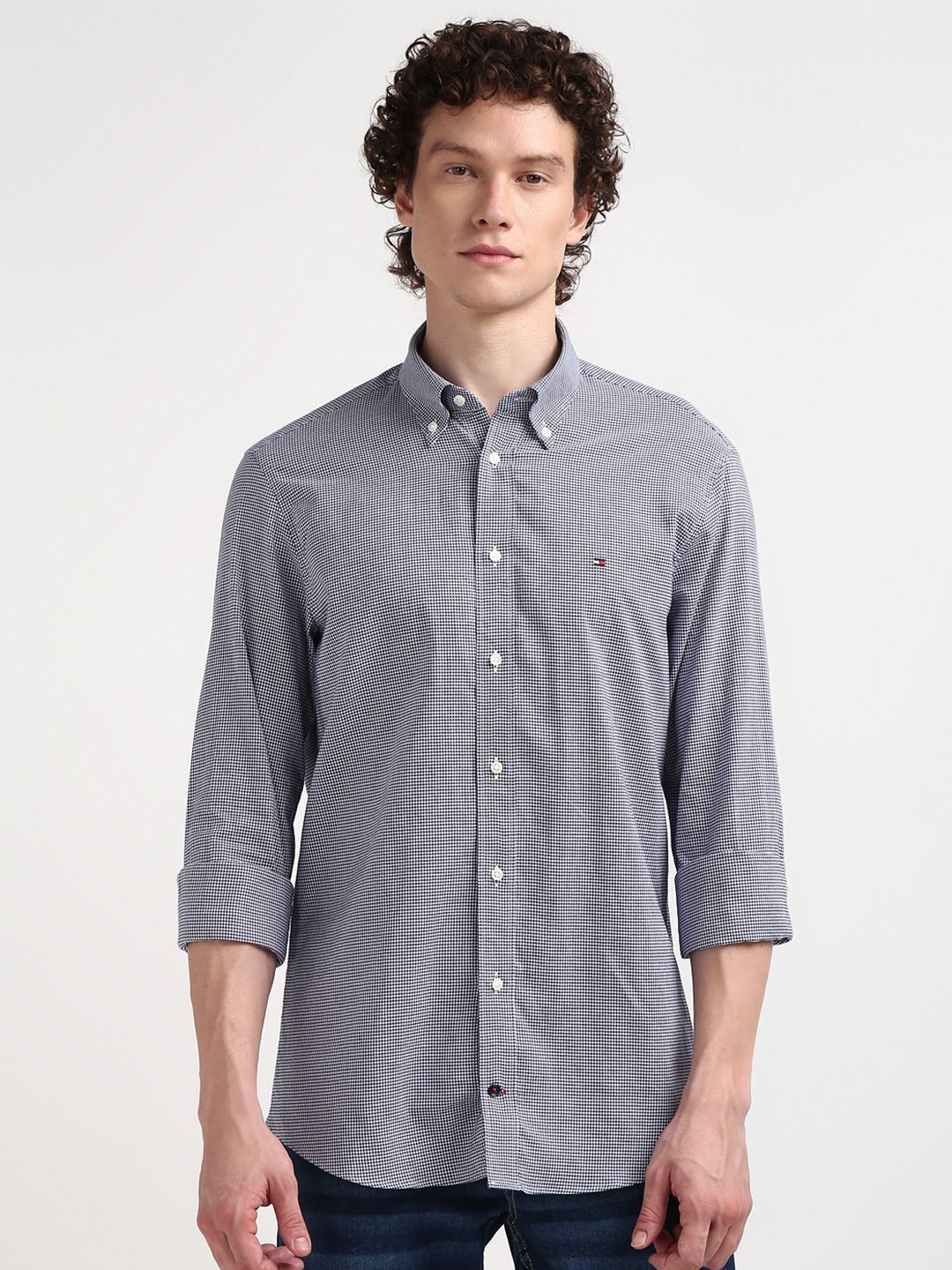 

Tommy Hilfiger Men Opaque Checked Casual Shirt, Blue