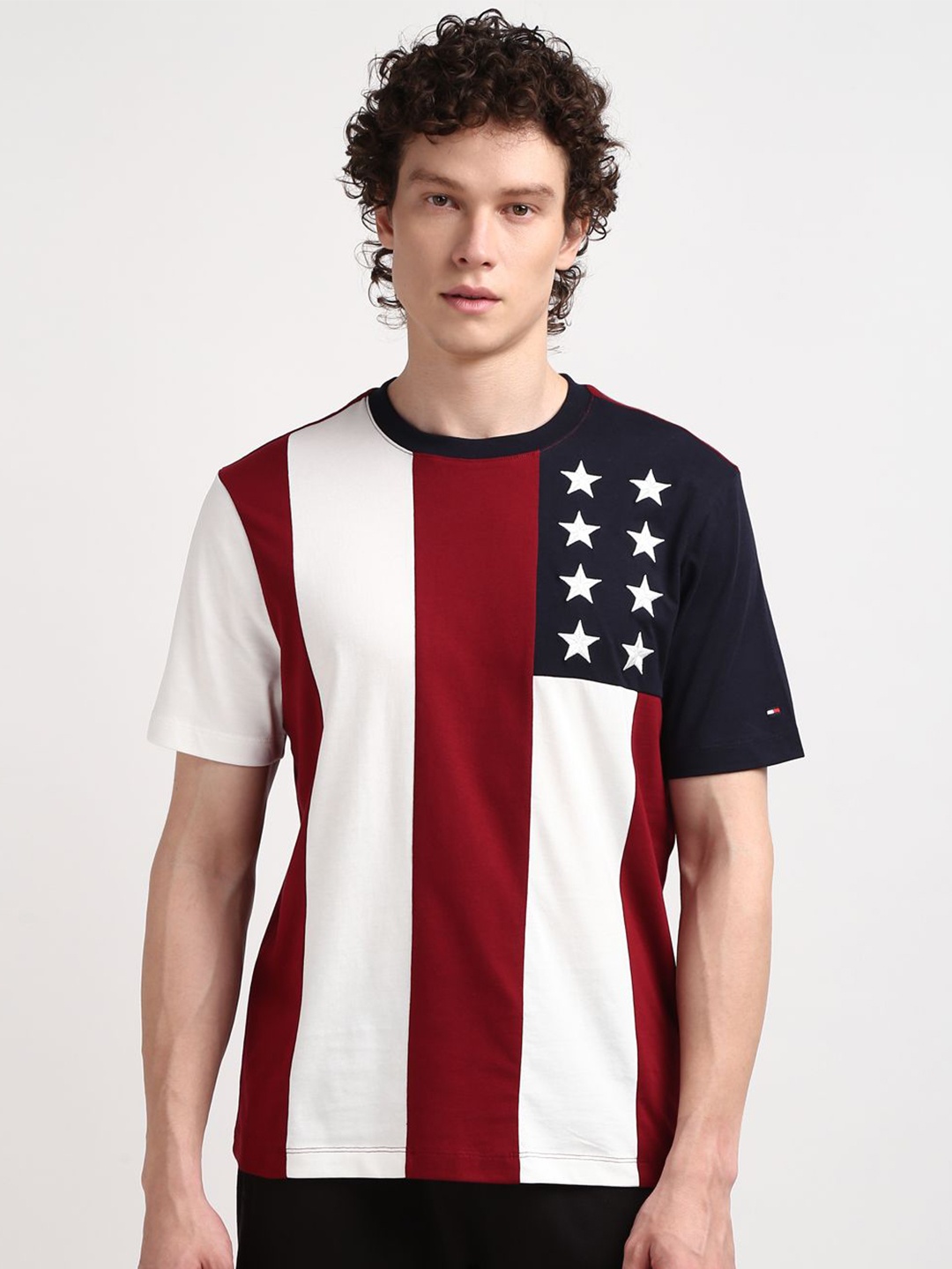 

Tommy Hilfiger Men Colourblocked Nautical Cotton T-shirt, Red