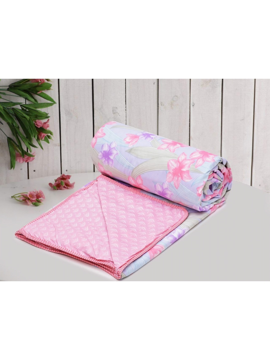 

RRC Purple & Pink Floral Printed Microfiber AC Room 120 GSM Reversible Double Bed Dohar