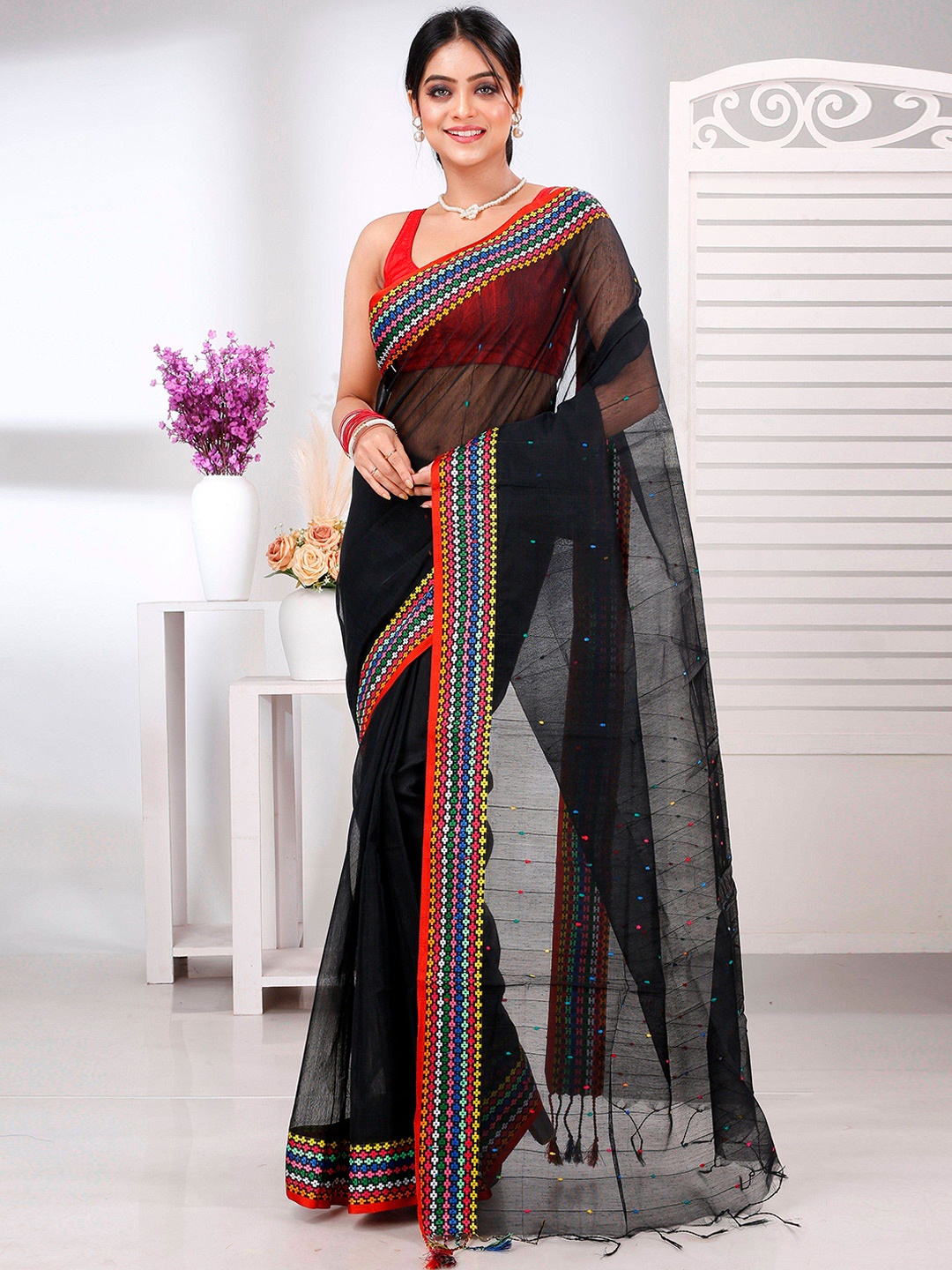 

DipDiya Mukaish Pure Cotton Taant Saree, Black