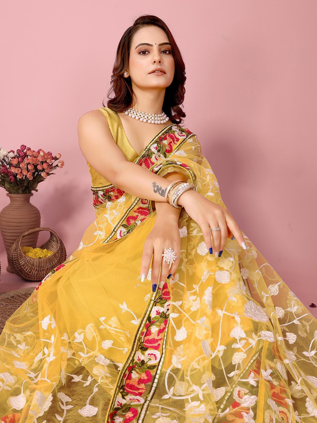

VAIRAGEE Ethnic Motifs Embroidered Net Saree, Yellow