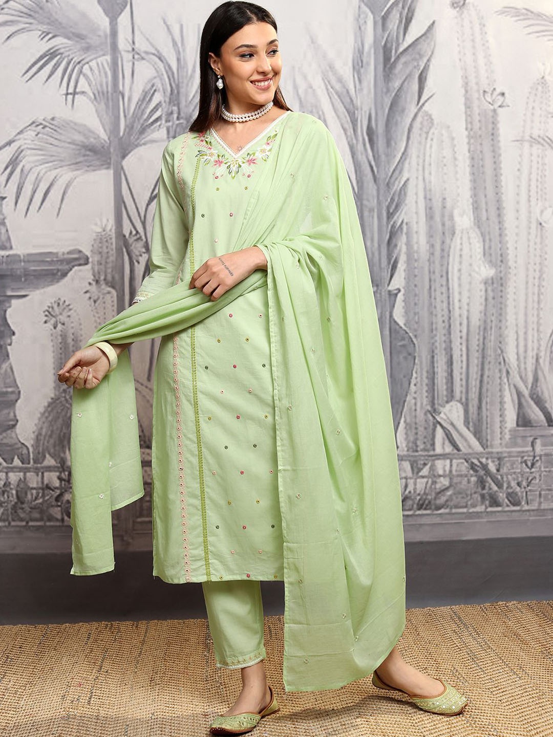 

Vishudh Women Ethnic Motifs Embroidered Regular Pure Cotton Kurta with Trousers & Dupatta, Green
