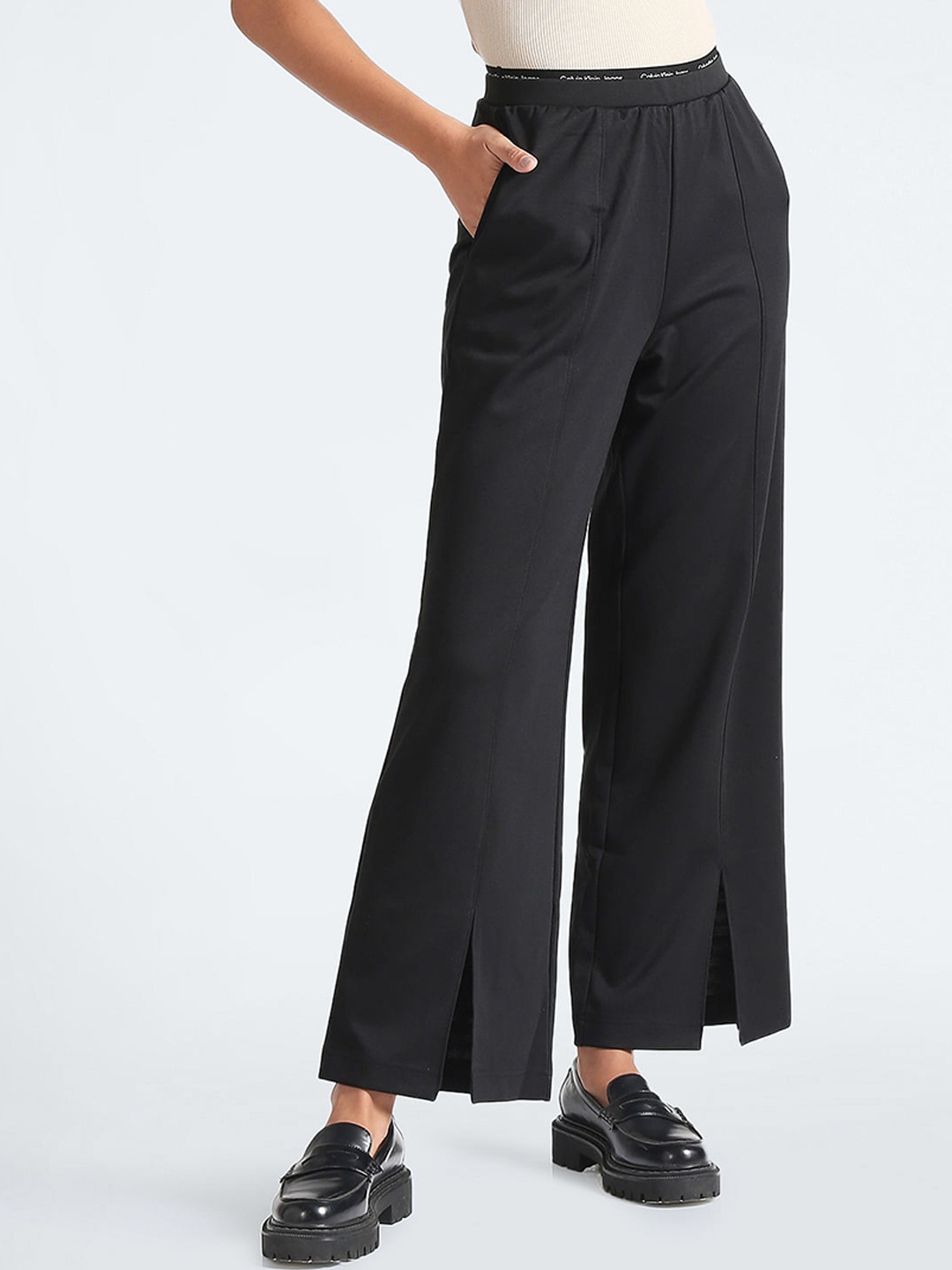 

Calvin Klein Women Trousers, Black