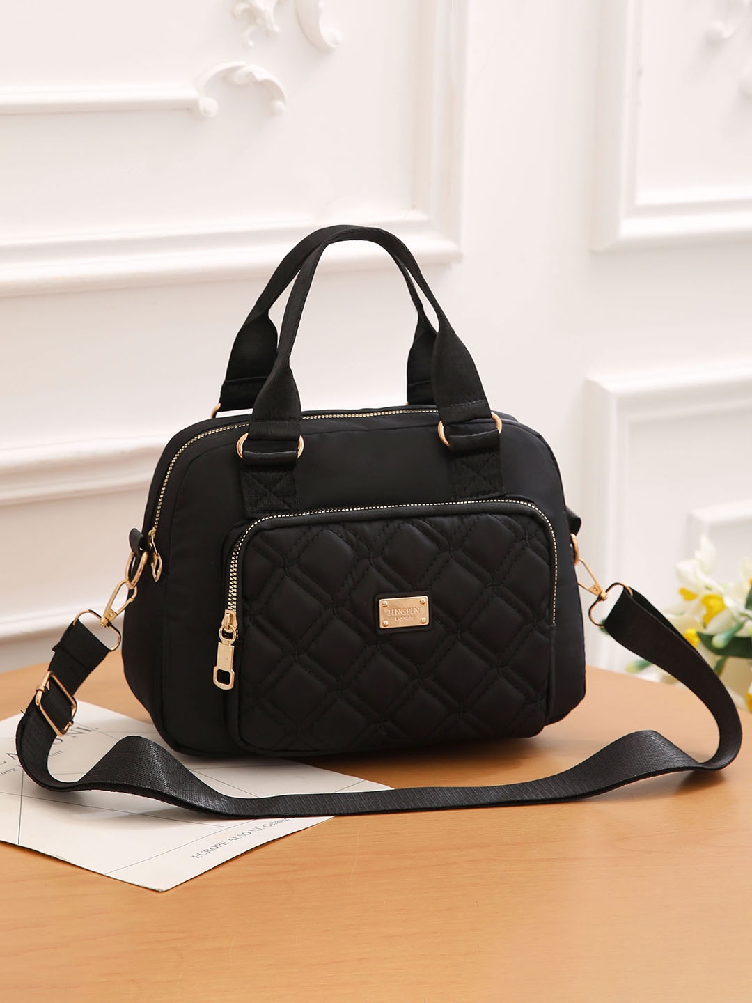 

Diva Dale Structured Handheld Bag with Quilted, Black