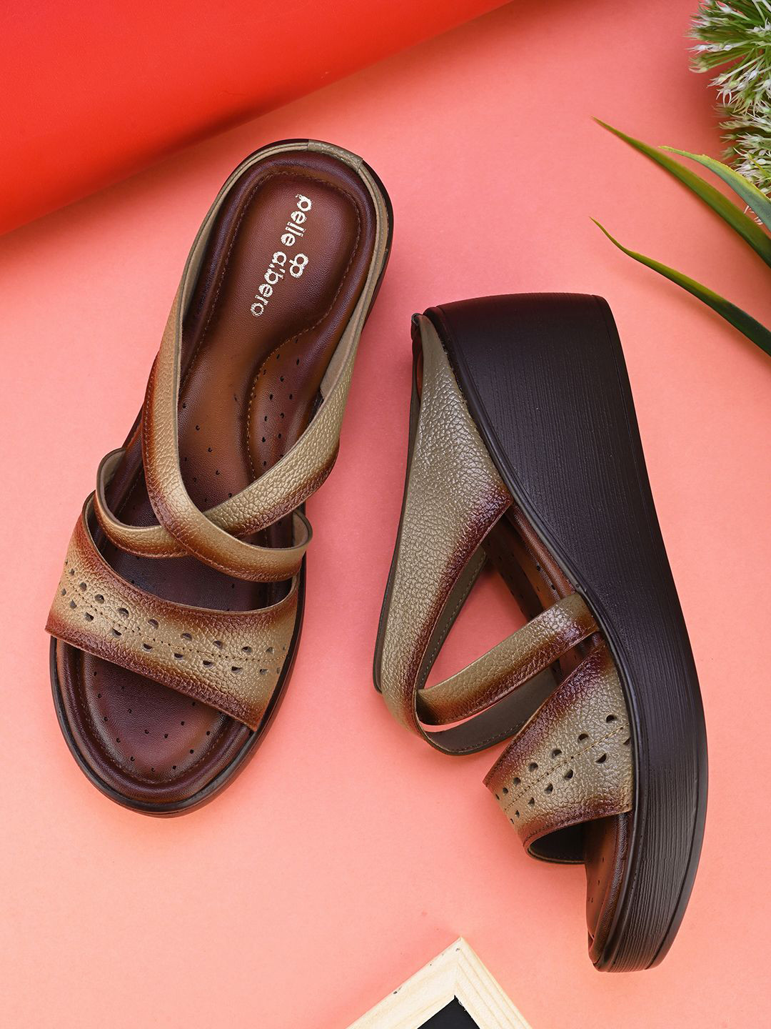 

pelle albero Women Leather Comfort Sandals, Beige