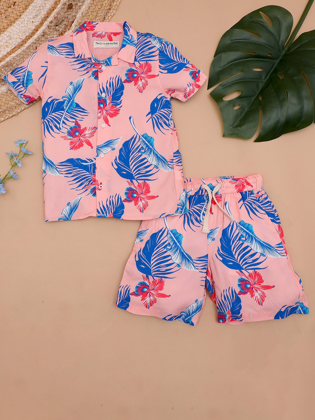 

The Lion and The Fish Boys Printed Shirt With Shorts Clothing Set, Pink