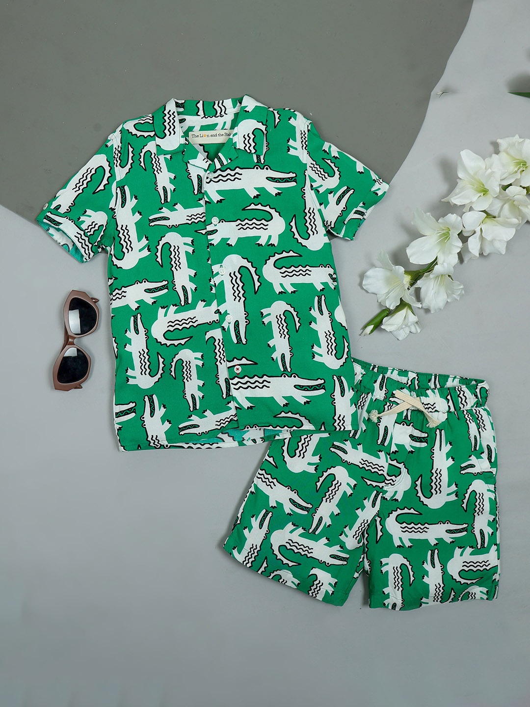 

The Lion and The Fish Boys Printed Shirt Collar Neck Shirt With Shorts Clothing Set, Green