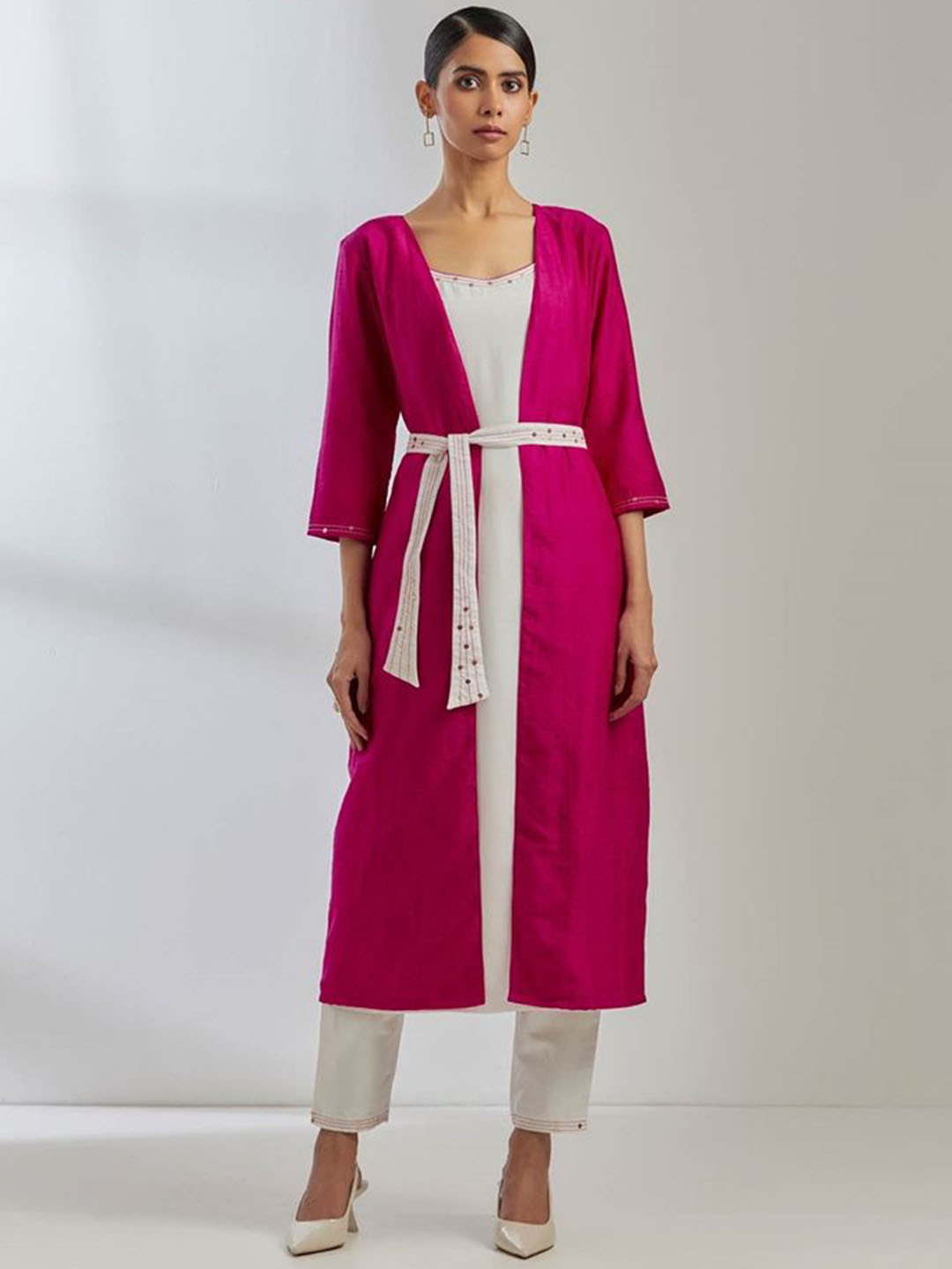 

THE INDIAN CAUSE Women Solid Regular Sequinned Kurta with Trousers, White