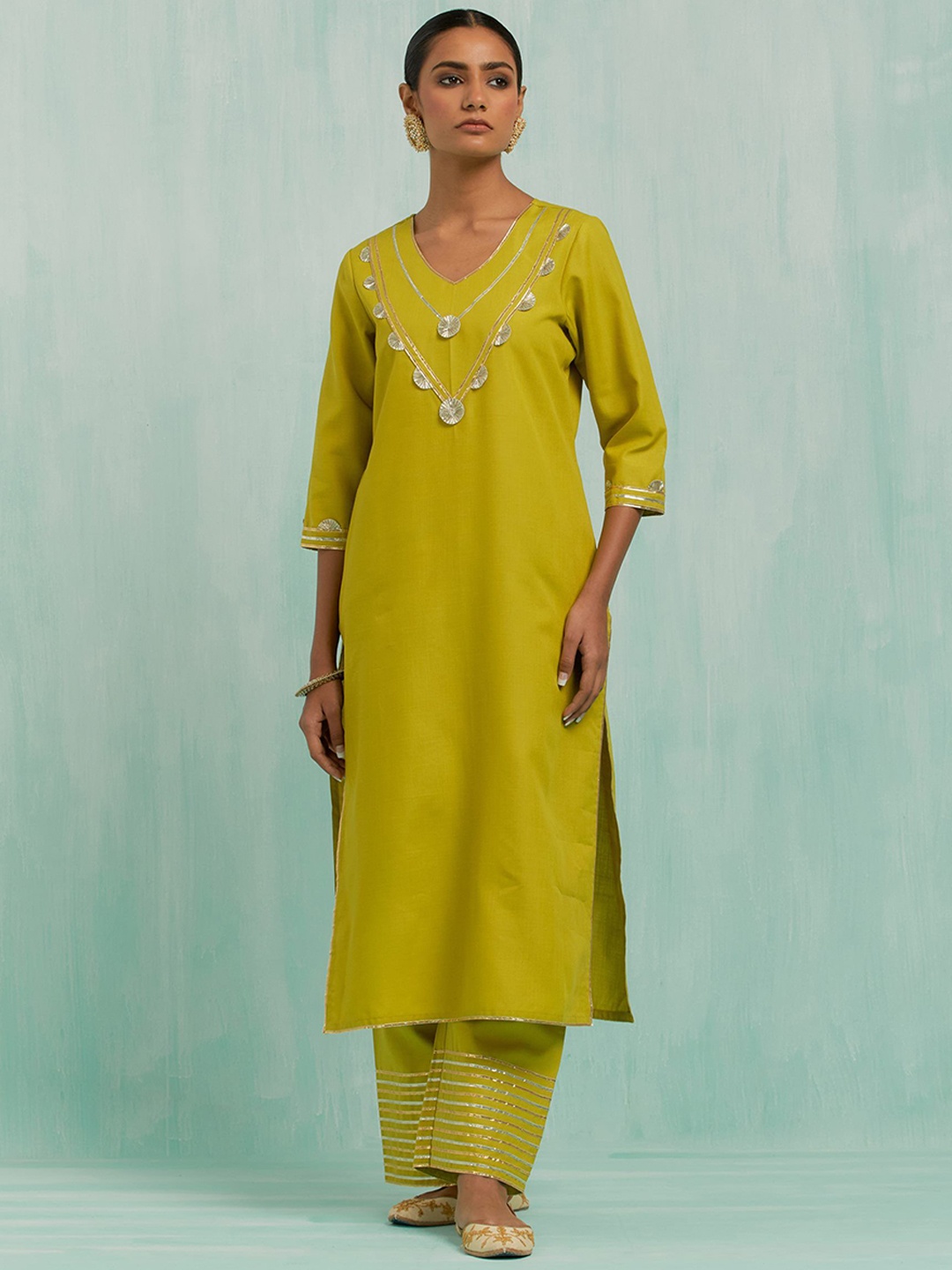 

THE INDIAN CAUSE Women Yoke Design Regular Gotta Patti Pure Cotton Kurta set With Dupatta, Green